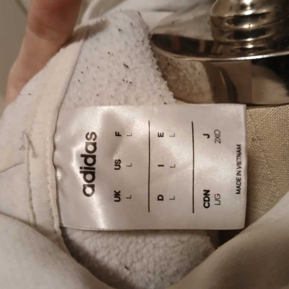 Adidas White and Black Sweatshirt‎ with Iconic 3-Stripes.mens Sz.L W Pouch